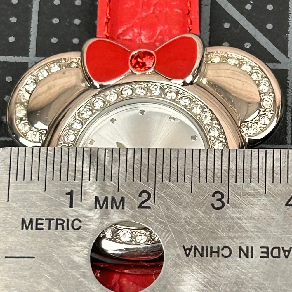 Disney Store Minnie Mouse Watch Red Leather Rhinestone Silver Tone‎ Never Worn